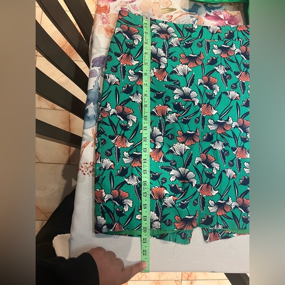 J. Crew Floral Skirt - Green and Orange. A042 - Picture 5 of 5